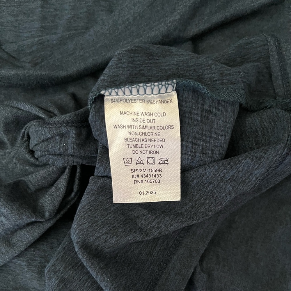 StretchTheRules | NWT Chic Navy Twist Front Short Sleeve Tee - Picture 4 of 8